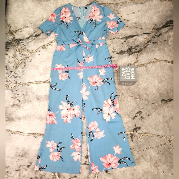 PERFECTLY CUTE Women's XL Blue and Pink Floral Jumpsuit. NWOT - Picture 13 of 16